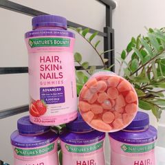 Kẹo Dẻo Mọc Tóc Nature's Bounty Hair Skin Nails Gummies Biotin - Tăng Cường Đẹp Da, Tóc và Móng, 230 Viên Mỹ