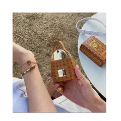 Nước Hoa Nữ MCM EDP 75ml - Hương Gỗ Hoa Unisex Ngọt Ngào Với Vani, Quả Mâm Xôi & Hoa Mẫu Đơn Trắng