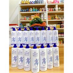 Sữa Tắm Trắng Da Hatomugi 800ml - Dưỡng ẩm, Làm Sáng Da, Tẩy Tế Bào Chết, Hương Thơm Tươi Mát - Xuất Xứ Nhật Bản