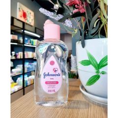 Dầu Mát xa và Dưỡng Ẩm Johnson’s Baby Oil 200ML - Giữ ẩm cho da nhạy cảm của bé, an toàn và hiệu quả cho cả người lớn.