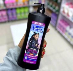 Sữa Tắm Suave Kids Lay Lay 828ml - Dịu Nhẹ Cho Bé Gái, Hương Thơm Dễ Chịu, Chăm Sóc Da Nhạy Cảm