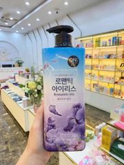 Sữa Tắm On The Body Dưỡng Ẩm Hoa Diên Vĩ 900g - Mềm Mịn, Thơm Dịu, Giúp Da Khỏe Mạnh