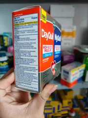VICKS DayQuil & NyQuil  cảm lạnh và cúm dạng viên nang lỏng 48 viên