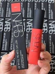 Son Kem NARS Air Matte Lip Color #Feisty - Lì Mịn, Lâu Trôi, Độ Bám Màu Tối Ưu, Làm Đẹp Môi Tự Nhiên