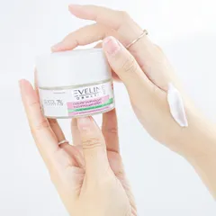 Kem dưỡng da ngừa mụn, giảm thâm mụn Eveline Glycol Therapy 50ml kiềm dầu tốt làm sáng da hiệu quả