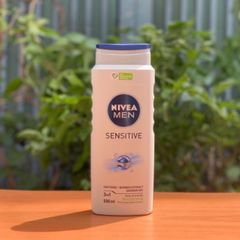Sữa tắm gội NIVEA MEN SENSITIVE 3 trong 1 soothing + bamboo extract 500ml.
