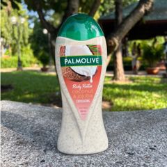 Sữa tắm kết hợp tẩy tế bào chết Palmolive Body Butter Coconut Scrub 400ml 629045