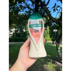 Sữa tắm kết hợp tẩy tế bào chết Palmolive Body Butter Coconut Scrub 400ml 629045