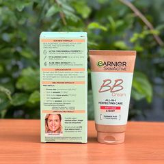 Kem Nền BB Cream Tông Màu Light Garnier BB Cream All In One Perfector Anti Age Light 50mL
