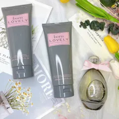 Set nước hoa Born Lovely gồm Nước hoa 100ml, Body lotion 200ml, Sữa tắm 200ml. 629390