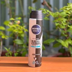 Xịt Khử Mùi Nam Chống Mồ Hôi Nivea Black & White 250ml 629617
