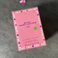 Nước hoa nữ Marc Jacobs Daisy Pop Eau de Toilette 50ml