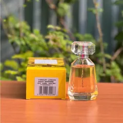 Nước hoa Yardley Daisy Sapphire 50ml 629796