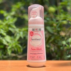 Bọt vệ sinh phụ nữ Femfresh Foam Wash With Shea Butter & Oat Milk Extracts  150 ml