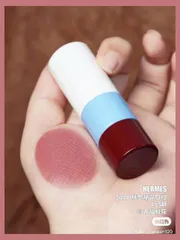 Son Hermes 45 Rose Ombre Satine – dưỡng môi mềm, lên màu bóng tự nhiên