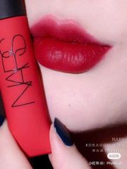 Son NARS #Dragon Girl Air Matte Fondant - Son Môi Đỏ Rực Giữ Ẩm, Lý Tưởng Cho Các Tín Đồ Làm Đẹp