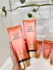 Dưỡng Thể Victoria’s Secret Amber Romance 236ml - Ngọt Ấm, Dưỡng Da Mịn Màng, Hương Thơm Quyến Rũ
