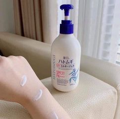 Sữa Dưỡng Da Chống Nắng Hatomugi Spf 31 Pa++ 250G– mềm da, dưỡng ẩm nhanh