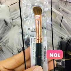 Cọ Đánh Sống Mũi N01 Angled Shading – Cọ Tán Đều Chính Xác Cho Trang Điểm Hoàn Hảo