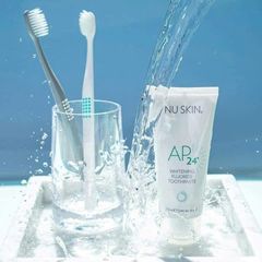 Kem Đánh Răng AP24 Whitening Fluoride 110g - Kem Đánh Răng Trắng Răng Hiệu Quả - Dưỡng Răng Sáng Bóng, Sức Khỏe Miệng Tối Ưu