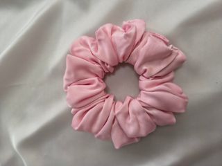 Cột tóc lụa tiểu thư