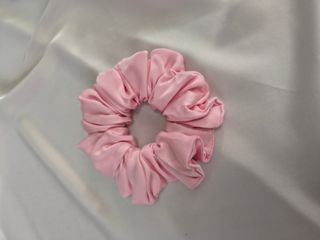 Cột tóc lụa tiểu thư