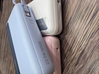 Pin dự phòng Romoss PPR20 20.000mAh sạc nhanh 22.5w, kèm cáp C & L ( đẹp 95-98%, không hộp ) có CCC