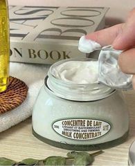 Kem Dưỡng Da L’Occitane Amande 200ml - Giúp Da Mềm Mịn, Dưỡng Ẩm Tốt Cho Làn Da Bạn