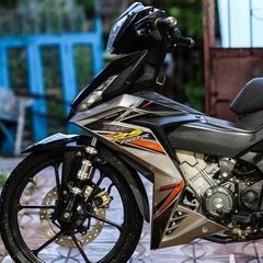 [FreeShip] [Ảnh thật] Tem rời Winner V1 - Mẫu RS150R xám đen viền cam nổi bật Quyen Decal