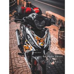 TEM WINNER V1 CON ONG TRẮNG - Decal Cao Cấp Nhất