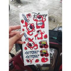 Tem logo gấu dâu đỏ losto trang trí xe máy xe đạp,xe điện