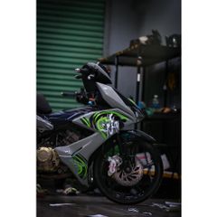 Tem rời Winner V2 mẫu chế chữ tàu phối bạc xanh lá, in sắc nét, 3 lớp không phai màu CM00068 1 2