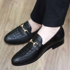 ( Mã D22 ) Giày công sở nam may giấu chỉ dập vân thời trang, giầy lười nam da mềm đế cao su đính băng xích vàng chống rỉ 640907
