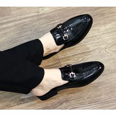 ( Mã D40 ) Sục da nam dập vân da bóng kính, Giày sục da dập vân gắn mác xích vàng không rỉ đế cao su chống trơn trượt 640928