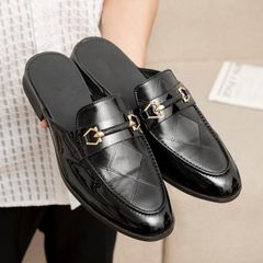 ( Mã D64 ) Giày sục nam da bóng kính in họa tiết nổi , Giày hở gót da mềm gắn băng xích vàng không rỉ đế cao su đúc 640948