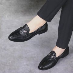 ( Mã D28 ) Giày tây lười công sở da lì in hoa văn độc lạ, Giày da nam đế cao su chống trơn trượt có khâu chỉ 640946