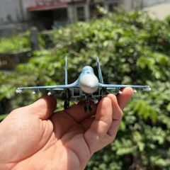 Mô Hình Máy Bay Chiến Đấu Kim Loại SU-27 TL 1/100 Decor Trưng Bày