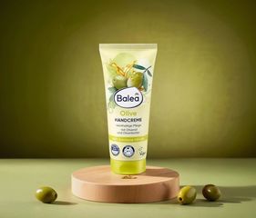 [Bill Đức] Kem dưỡng da tay Balea Handcreme Olive: Dưỡng ẩm tối ưu cho đôi bàn tay mệt mỏi, 100ml