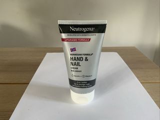 [Bill Đức] Kem Dưỡng Tay & Móng Neutrogena Hand & Nail Cream, 75 ml