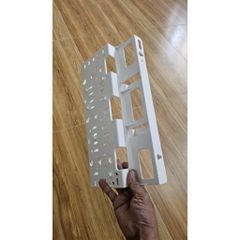 Pát máy lọc nước Ro Kangaroo - Giá treo máy Ro nhựa.