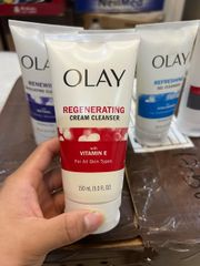 Sữa rửa mặt tái tạo da olay 150ml