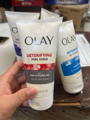 Sữa rửa mặt tái tạo da olay 150ml