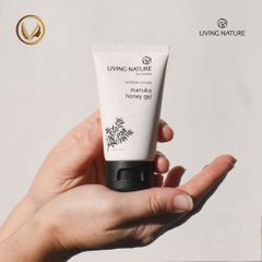Gel loại bỏ mụn, giảm thâm mụn mật ong manuka Living Nature Manuka Honey Gel 50ml
