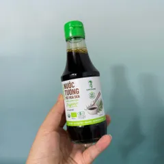 Nước tương mật hoa dừa organic Sokfarm - Dòng ít muối - hàng Việt.