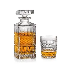 Bộ bình rượu Bohemia Brittany gồm 1 bình đựng rượu dung tích 700ml và 6 cốc 240ml