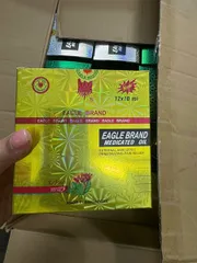 Lốc 12 Dầu Gió Lăn Eagle Brand 10ml – thư giãn cơ thể tiện lợi