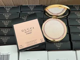 Phấn Phủ Gucci Poudre De Beauté 00 – lớp nền mịn sang trọng