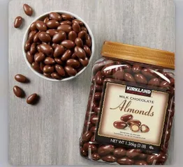 Socola Hạnh Nhân Kirkland Milk Chocolate Almonds 1.36kg – vị béo ngậy