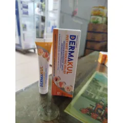 Kem bôi DerMaKul tub 15g làm mát dịu da do côn trùng,kiến ba khoang đốt,kháng khuẩn,khô da ,da kích ứng mần đỏ