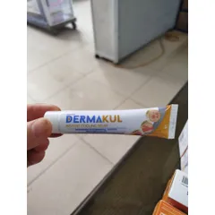 Kem bôi DerMaKul tub 15g làm mát dịu da do côn trùng,kiến ba khoang đốt,kháng khuẩn,khô da ,da kích ứng mần đỏ